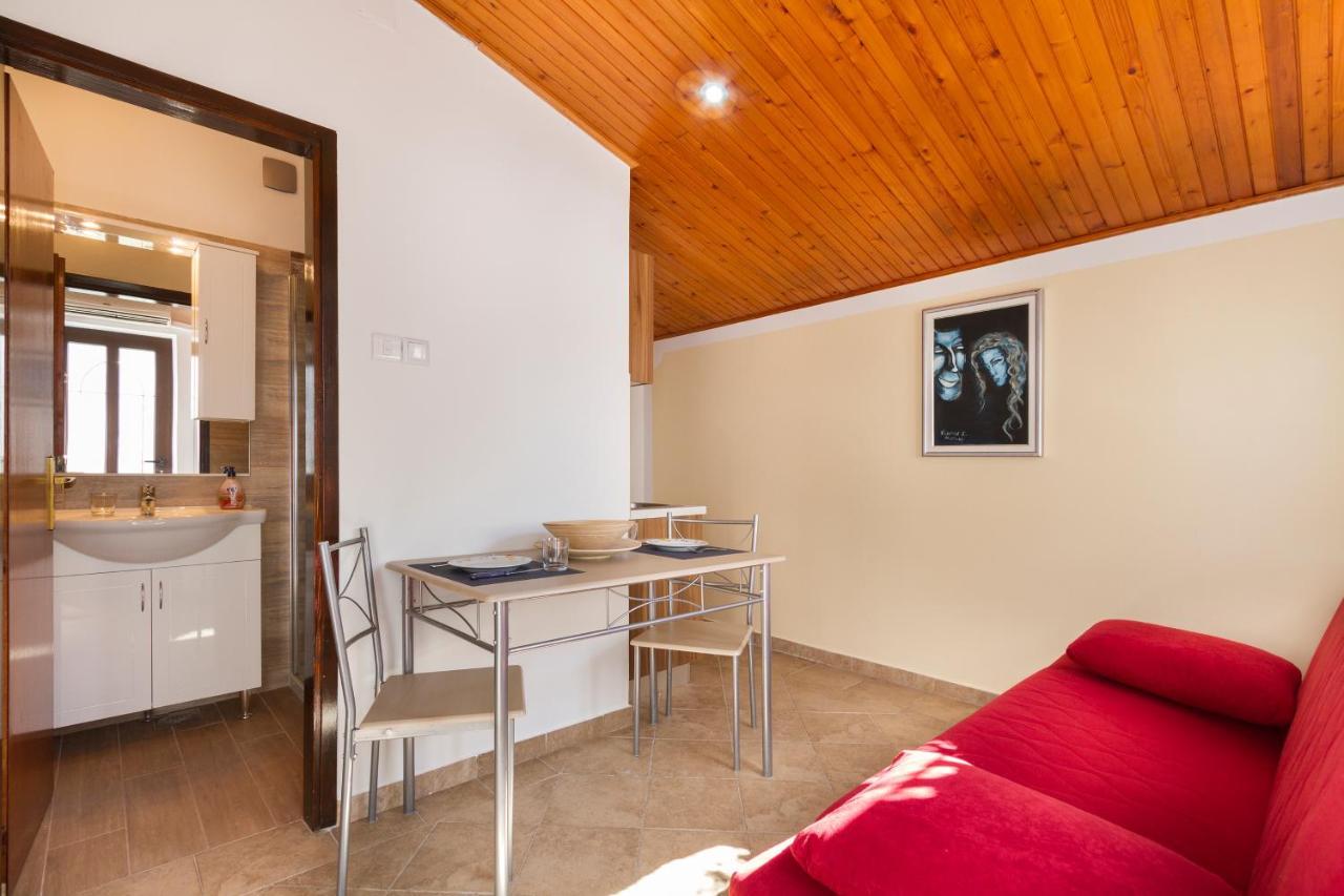 Weis Apartments Rovinj Ngoại thất bức ảnh
