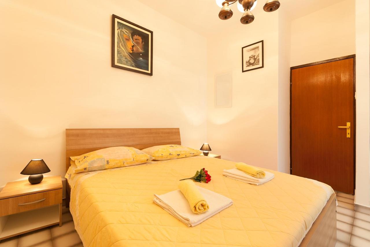 Weis Apartments Rovinj Phòng bức ảnh