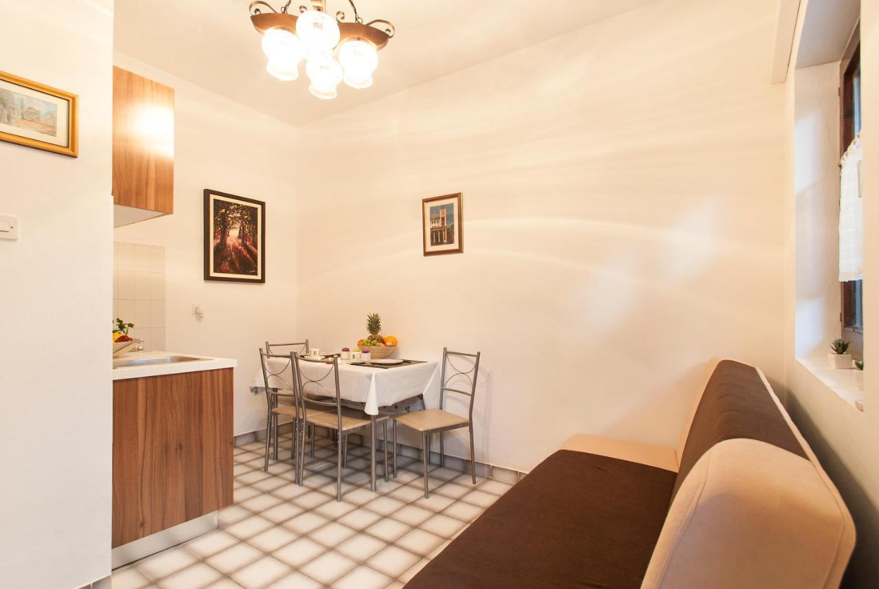Weis Apartments Rovinj Phòng bức ảnh